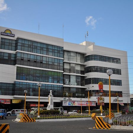 Days Hotel By Wyndham Iloilo Εξωτερικό φωτογραφία