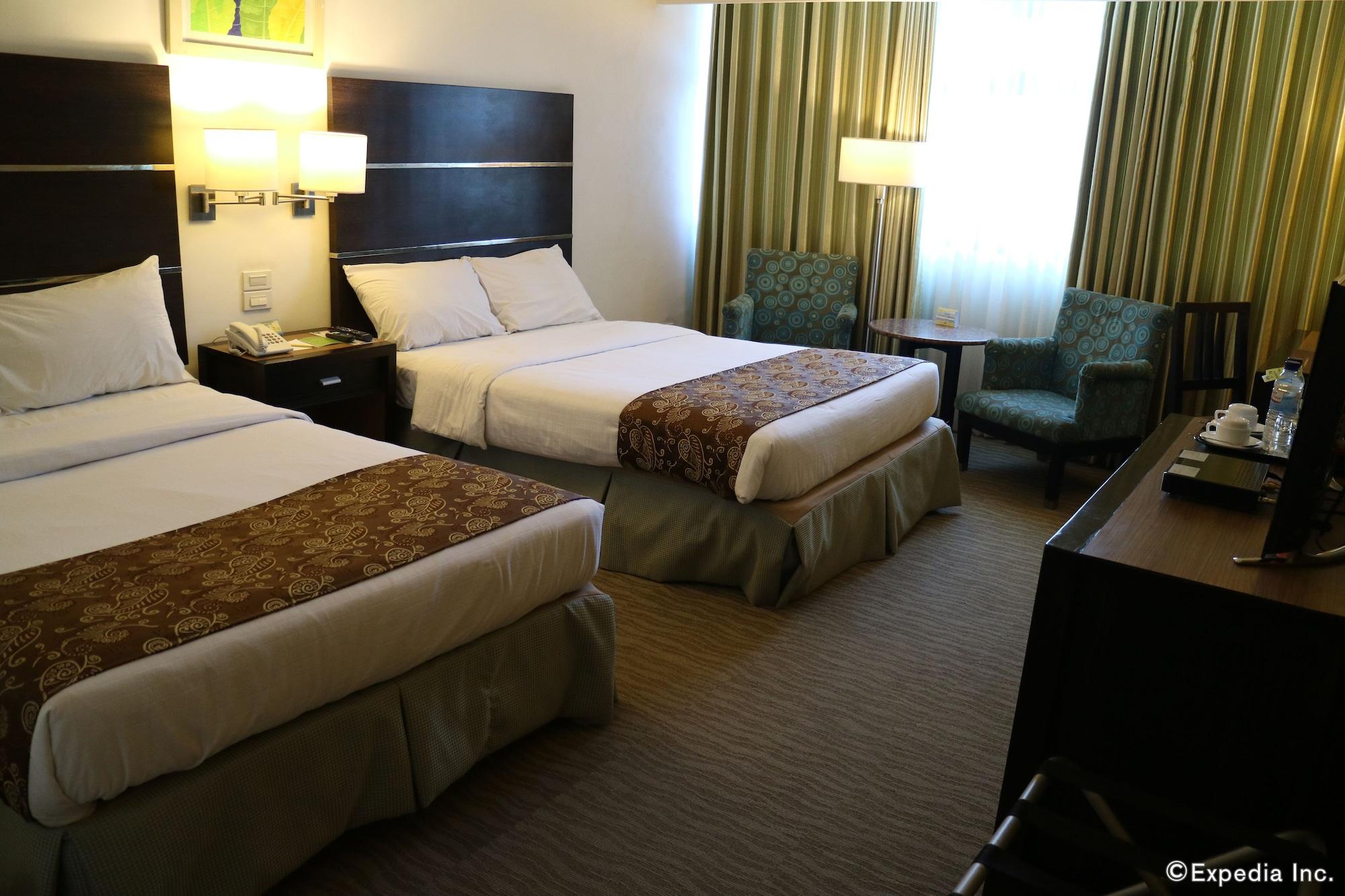 Days Hotel By Wyndham Iloilo Εξωτερικό φωτογραφία
