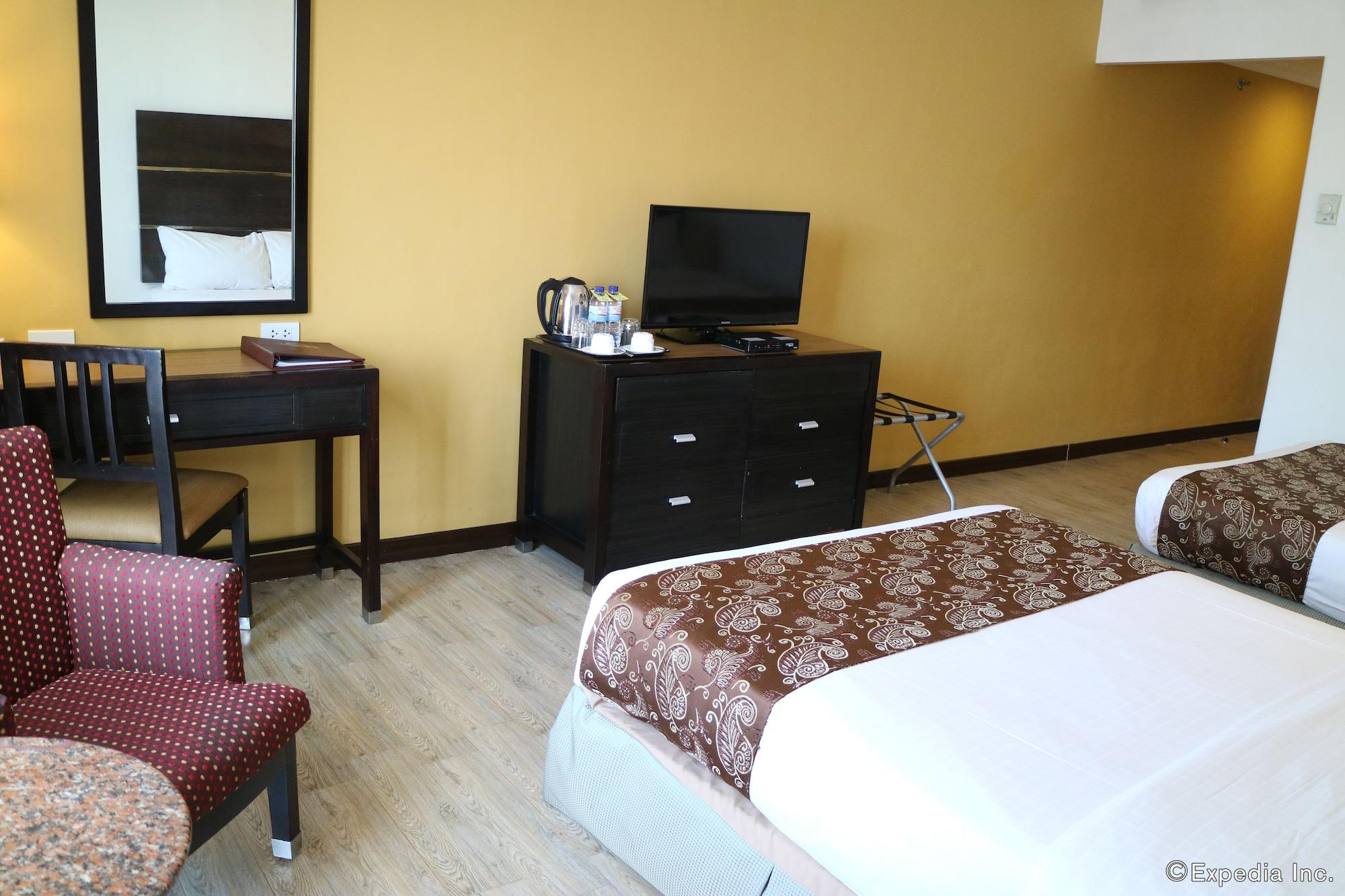 Days Hotel By Wyndham Iloilo Εξωτερικό φωτογραφία
