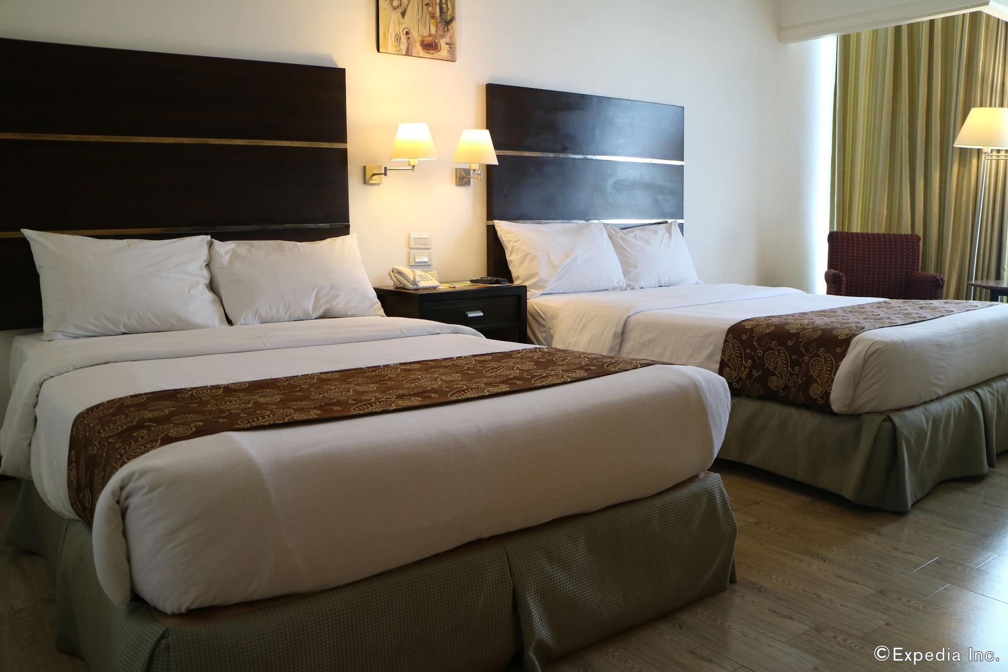 Days Hotel By Wyndham Iloilo Εξωτερικό φωτογραφία