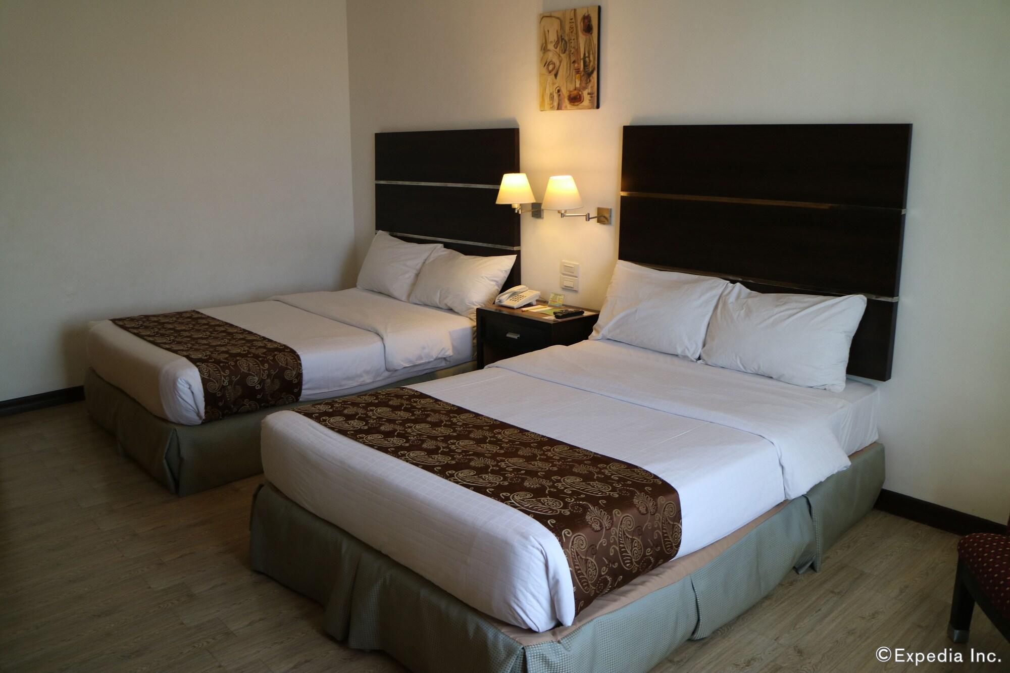 Days Hotel By Wyndham Iloilo Εξωτερικό φωτογραφία