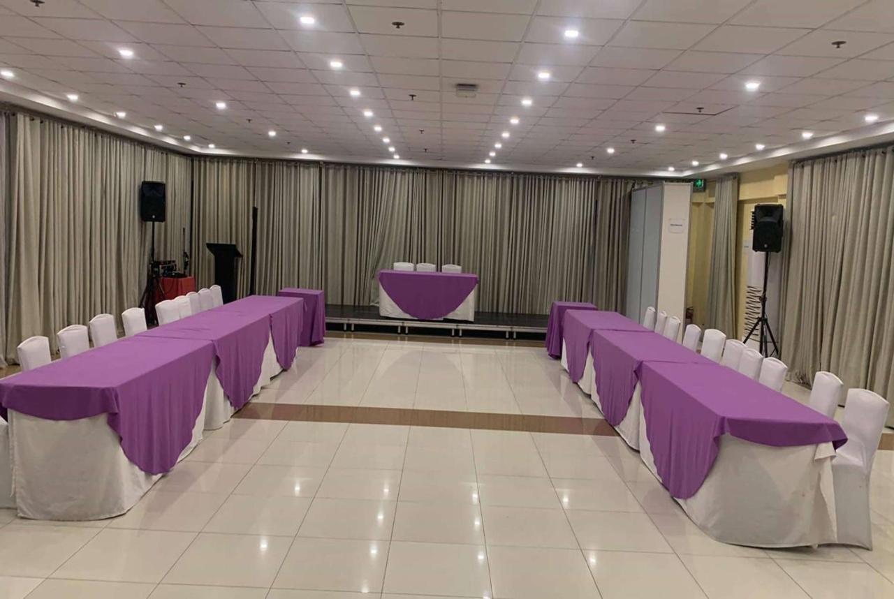 Days Hotel By Wyndham Iloilo Εξωτερικό φωτογραφία
