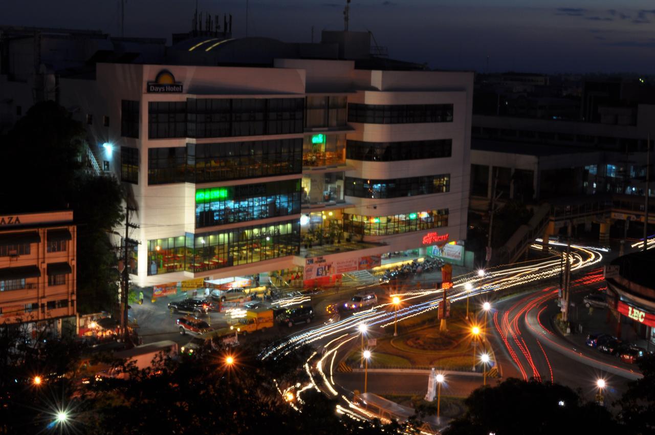 Days Hotel By Wyndham Iloilo Εξωτερικό φωτογραφία